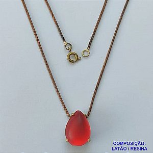 GARGANTILHA NO BRUTO PRONTA PARA O BANHO - (CX.56)  GARGANTILHA COM CORRENTE RABO DE RATO 45CM E PINGENTE EM RESINA VERMELHA 12X18MM - PESO TOTAL 5,4GR - BRU14649