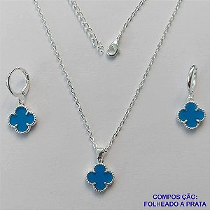 CONJUNTO FOLHEADO A PRATA COM 50 MILÉSIMOS  + VERNIZ DIAMOND CORRENTE CADEADO 45CM PINGENTE TREVO AZUL 10MM E  BRINCOS COM ARGOLA DE PRESSÃO TREVO AZUL 10MM PRA300