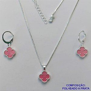 CONJUNTO FOLHEADO A PRATA COM 50 MILÉSIMOS  + VERNIZ DIAMOND CORRENTE VENEZIANA 45CM PINGENTE TREVO ROSA 10MM E  BRINCOS COM ARGOLA DE PRESSÃO TREVO ROSA 10MM PRA301