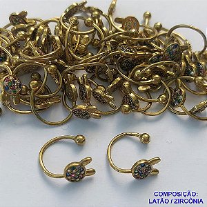 PIERCING NO BRUTO PRONTO PARA O BANHO - (CX.117(  PIERCING COM GATINHO COM MICROS ZIRCÔNIAS COLORIDAS - COMPOSIÇÃO: LATÃO / ZIRCÔNIA - TAMANHO 6X13MM - PESO TOTAL 0,5GR - (VENDIDO POR UNIDADE) - BRU14662