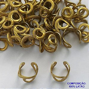 EAR CUFF NO BRUTO PRONTO PARA O BANHO(CX119) - (3.2826) EAR CUFF VAZADO - COMPOSIÇÃO: 100% LATÃO - PESO TOTAL 0,6GR - (VENDIDO POR UNIDADE) - BRU14677
