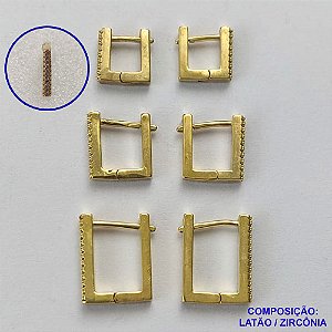 BRINCO NO BRUTO PRONTO PARA O BANHO LATÃO - (CX.117)  TRIO DE BRINCO COM 3 PARES QUADRADOS CRAVEJADOS COM MICROS ZIRCÔNIAS - TAMANHOS; 10/12/14MM - PESO TOTAL 6,5GR - BRU14773