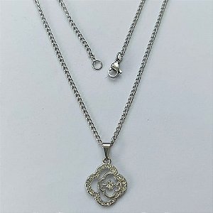 GARGANTILHA EM AÇO INOXIDÁVEL -  GARGANTILHA COM CORRENTE 42CM E PINGENTE VAN CLEEF VAZADO COM CRISTAIS 16MM - COMPOSIÇÃO: AÇO INOXIDÁVEL - AÇO1965