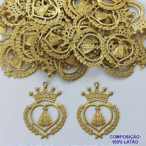 ACESSÓRIO NO BRUTO PRONTO PARA O BANHO - (3.3387) PINGENTE COROA NOSSA SRA APARECIDA 32MM - PESO TOTAL 1,2GR - BRU0003014