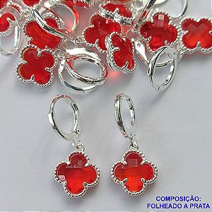 BRINCO FOLHEADO A PRATA COM 50 MILÉSIMOS + VERNIZ DIAMOND - BRINCO ARGOLINHA DE PRESSÃO (TRANQUETA) TIPO VAN CLEEF VERMELHO VIDRO 10MM PRA372
