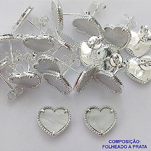 BRINCO FOLHEADO A PRATA COM 50 MILÉSIMOS + VERNIZ DIAMOND - BRINCO DE PINO TIPO VAN CLEEF CORAÇÃO MADRE PÉROLA RESINA 10MM PRA384