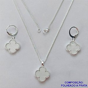 CONJUNTO FOLHEADO A PRATA COM 50 MILÉSIMOS  + VERNIZ DIAMOND CORRENTE VENEZIANA 45CM PINGENTE VANM CLEEF MADRE ´PÉROLA 12MM E  BRINCOS COM ARGOLA DE PRESSÃO VAN CLEEF MADRE PÉROLA 12MM PRA401