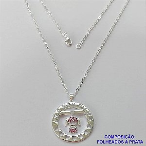 GARGANTILHA FOLHEADO A PRATA COM 50 MILÉSIMOS + VERNIZ DIAMOND - GARGANTILHA CORRENTE CADEADO 45CM PINGENTE MENINA AMO MEU FILHO 31MM + FECHO LAGOSTA - PRA413
