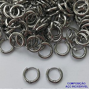 BRINCO EM AÇO INOXIDÁVEL - BRINCO ARGOLA DE PRESSÃO 8MM - (CX.120)  COMPOSIÇÃO: AÇO INOXIDÁVEL -  AÇO2001