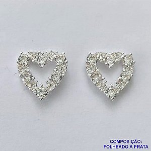 BRINCO FOLHEADA A PRATA COM 50 MILÉSIMOS + VERNIZ DIAMOND - BRINCO DE PINO CORAÇÃO CRAVEJADO COM MICRO ZIRCÔNIAS 12MM PRA438