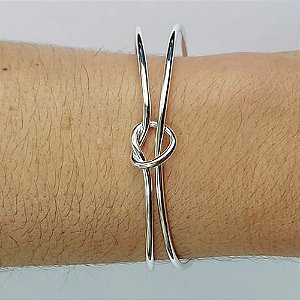 PULSEIRA (BRACELETE) FOLHEADA A PRATA COM 50 MILÉSIMOS + VERNIZ DIAMOND - PULSEIRA (BRACELETE ) DUPLO COM NÓ FORMATO CORAÇÃO LARGURA 10MM  PRA499