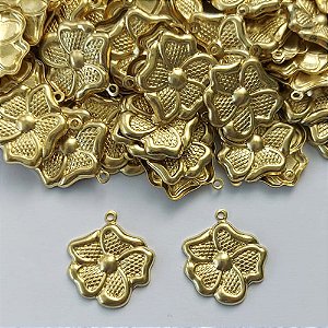 ACESSÓRIO NO BRUTO PRONTO PARA O BANHO(CX128) - (E3412) PINGENTE FLOR 15MM COM UMA ARGOLINHA - PESO 0,5GR - COMPOSIÇÃO: 100% LATÃO (PEÇA VENDIDA POR UNIDADE) - BRU0003057