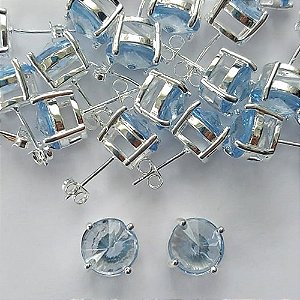 BRINCO FOLHEADA A PRATA COM 50 MILÉSIMOS + VERNIZ DIAMOND - BRINCOS DE PINO COM BASE EM ALTA FUSÃO E PEDRA REDONDA AZUL 10X10MM -PRA523