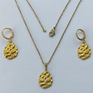 CONJUNTO NO BRUTO PRONTO PARA O BANHO - (V3021) CONJUNTO COM CORRENTE CADEADO 45CM COM BRINCOS ARGOLINHA DE PRESSÃO E PINGENTES GOTA MARTELADA 17MM - PESO: 3,6GR - COMPOSIÇÃO: 100% LATÃO - BRU15345