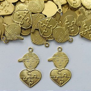 ACESSÓRIO NO BRUTO PRONTO PARA O BANHO - (5736) MENINO CORAÇÃO AUTISMO 25MM - PESO TOTAL 1GR - COMPOSIÇÃO: 100% LATÃO - (VENDIDO POR UNIDADE) - BRU0003120