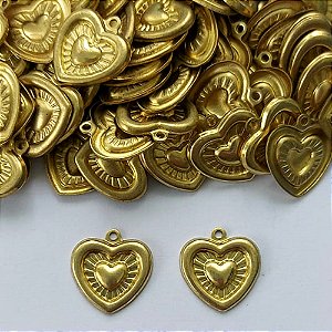 ACESSÓRIO BRUTO PRONTO PARA BANHO - (E1714) PINGENTE CORAÇÃO COM UMA ARGOLINHA - (VENDIDO POR UNIDADE) - COMPOSIÇÃO: 100% LATÃO - PESO 0,4GR - TAMANHO 12X12MM - BRU0003121
