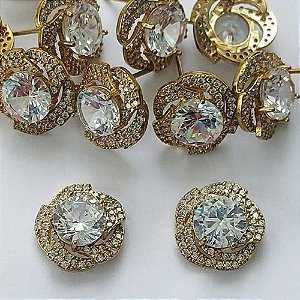 BRINCO NO BRUTO PRONTO PARA O BANHO - BRINCO DE PINO CRAVEJADO EM MICROS ZIRCÔNIAS 14MM - COMPOSIÇÃO: LATÃO / ZIRCÔNIA - PESO TOTAL 3,2GR - BRU15472