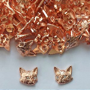 BRINCO NO BRUTO PRONTO PARA O BANHO - (CX.136)  (CRIS) (KGC05) BRINCO DE PINO RAPOSA COM ZIRCÔNIAS CRISTAIS 12MM - PESO TOTAL: 2GR - BRU15524