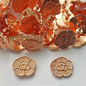 BRINCO NO BRUTO PRONTO PARA O BANHO - (CRIS) (CX.136)  (PFG01) BRINCO DE PINO FLOR 14X16MM - PESO TOTAL: 2,9GR - BRU15525