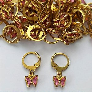 BRINCO NO BRUTO PRONTO PARA O BANHO -  (CX.120)  BRINCO ARGOLINHA DE PRESSÃO BORBOLETA EM VIDRO PINK 8MM  - PESO: 0,8GR - BRU15533