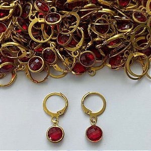 BRINCO NO BRUTO PRONTO PARA O BANHO - (CX73) - BRINCO ARGOLINHA DE PRESSÃO CÍRCULO PEDRA CRISTAL VERMELHA 8MM  - PESO: 1,1GR - BRU15539