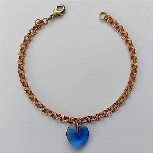 PULSEIRA NO BRUTO PRONTA PARA O BANHO - (L-1067D) PULSEIRA COM ELOS DUPLOS E PINGENTE CORAÇÃO EM VIDRO AZUL 14MM - TAMANHO 18CM - LARGURA 4MM - FECHO LAGOSTA - PESO 6,2GR - COMPOSIÇÃO: LATÃO / VIDRO - BRU15626