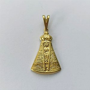 PINGENTE NO BRUTO PRONTO PARA O BANHO - (3558) PINGENTE NOSSA SRA APARECIDA 21MM - PESO: 1,1GR - COMPOSIÇÃO: 100% LATÃO - BRU15629