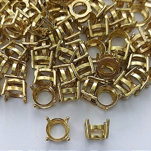 BASE NO BRUTO PRONTA PARA O BANHO - (CX.68)   BASE PARA PINGENTE REDONDO 8MM - COMPOSIÇÃO: 100% LATÃO - PESO TOTAL 0,8GR (VENDIDO POR UNIDADE) - BRU0003160