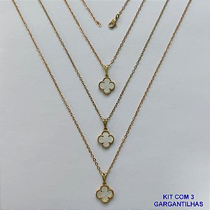 GARGANTILHA NO BRUTO PRONTA PARA O BANHO - KIT COM 3 CORRENTES CADEADOS 45CM E PINGENTES TIPO VAN CLEEF EM RESINA MADRE PÉROLA 10MM - PESO TOTAL 5,7GR - BRU15699