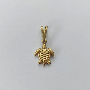 PINGENTE NO BRUTO PRONTO PARA O BANHO - (E2271) PINGENTE INFANTIL TARTARUGA DUPLA 11MM - PESO: 0,3GR - COMPOSIÇÃO: 100% LATÃO - BRU15780