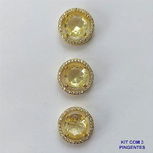 PINGENTE NO BRUTO PRONTO PARA O BANHO - KIT COM 3 PINGENTES COM BASES EM ALTA FUSÃO REDONDAS CRAVEJADAS COM MICROS ZIRCÔNIAS CRISTAIS E PEDRA EM ZIRCÔNIA AMARELA 10MM - PESO TOTAL 6,6GR - BRU15805