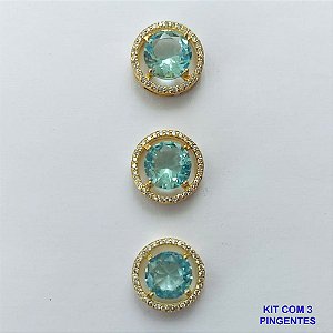 PINGENTE NO BRUTO PRONTO PARA O BANHO - KIT COM 3 PINGENTES COM BASES EM ALTA FUSÃO REDONDAS CRAVEJADAS COM MICROS ZIRCÔNIAS CRISTAIS E PEDRA EM ZIRCÔNIA AZUL CLARO 10MM - PESO TOTAL 6,6GR - BRU15809