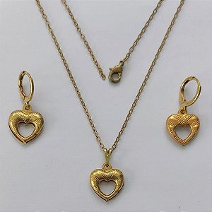 CONJUNTO NO BRUTO PRONTO PARA O BANHO - (E1594) CONJUNTO COM CORRENTE CADEADO 45CM E BRINCO ARGOLINHA DE PRESSÃO E PINGENTES CORAÇÃO DUPLO VAZADO 14MM - PESO: 3,8GR - COMPOSIÇÃO: 100% LATÃO - BRU15871