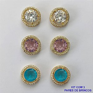 BRINCO NO BRUTO PRONTO PARA O BANHO - KIT COM 3 BRINCOS DE PINO COM BASES EM ALTA FUSÃO REDONDAS CRAVEJADAS COM MICROS ZIRCÔNIAS CRISTAIS E PEDRAS EM ZIRCÔNIAS 10MM - PESO TOTAL 16,4GR BRU15881
