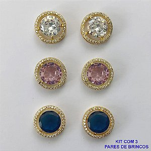 BRINCO NO BRUTO PRONTO PARA O BANHO - KIT COM 3 BRINCOS DE PINO COM BASES EM ALTA FUSÃO REDONDAS CRAVEJADAS COM MICROS ZIRCÔNIAS CRISTAIS E PEDRAS EM ZIRCÔNIAS 10MM - PESO TOTAL 16,4GR BRU15883
