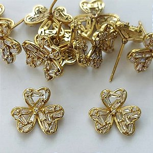 BRINCO NO BRUTO PRONTO PARA O BANHO - BRINCO DE PINO FLOR CRAVEJADA EM MICROS ZIRCÔNIAS 12MM - PESO: 2,2GR - COMPOSIÇÃO: LATÃO / ZIRCÔNIA - BRU15908