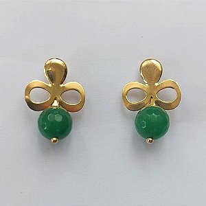 BRINCO FOLHEADO A OURO - BANHADO COM 5 MILÉSIMOS + VERNIZ DIAMOND - BRINCO DE PINO BASE VAZADA E PEDRA ÁGATA VERDE 25MM - OURO361