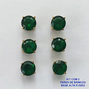 BRINCO NO BRUTO PRONTO PARA O BANHO - KIT COM 3 BRINCOS DE PINO COM BASE EM ALTA FUSÃO E COM ZIRCÔNIA VERDE ESCURA REDONDA 8X8MM - PESO TOTAL 6,8GR - BRU15945
