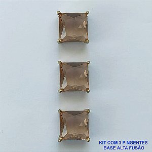 PINGENTE NO BRUTO PRONTO PARA O BANHO - KIT COM 3 PINGENTES COM BASES EM ALTA FUSÃO COM ZIRCÔNIAS QUADRADAS MARROM 10X10MM - PESO TOTAL 6,8GR - BRU15988