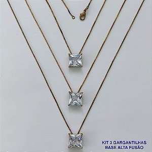 GARGANTILHA NO BRUTO PRONTA PARA O BANHO - KIT COM 3 GARGANTILHAS COM CORRENTES VENEZIANA 45CM E PINGENTES COM BASES EM ALTA FUSÃO E ZIRCÔNIA QUADRADA CRISTAL 10X10MM - PESO TOTAL 8,7GR - BRU16017