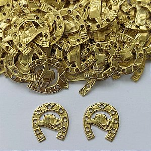 ACESSÓRIO NO BRUTO PRONTO PARA O BANHO(CX139) - (3.2390F1) FERRADURA COM CHAPÉU COWBOY 13MM COM UM FURO - PESO 0,3GR - COMPOSIÇÃO: 100% LATÃO (PEÇA VENDIDA POR UNIDADE) - BRU0003201