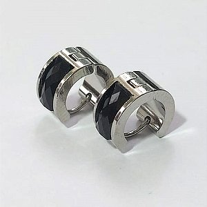 BRINCO EM AÇO INOXIDÁVEL - (CX.137) BRINCO DE ARGOLA COM STRASS PRETO 7X14MM - COMPOSIÇÃO: AÇO INOXIDÁVEL - AÇO2162