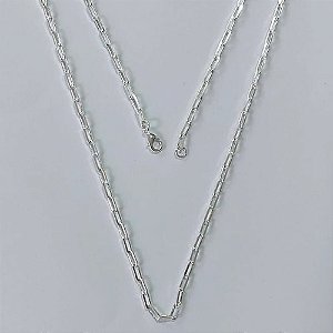 CORRENTE FOLHEADA A PRATA COM 50 MILÉSIMOS + VERNIZ DIAMOND - CORRENTE ESTILO CARTIER - LARGURA 2,5MM - TAMANHO: 55CM E FECHO LAGOSTA- PRA590