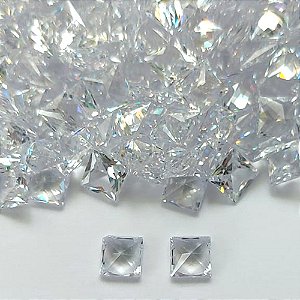 ACESSÓRIO NO BRUTO PRONTO PARA BANHO - ZIRCÔNIA QUADRADA CRISTAL 6X6MM - PESO: 0,3GR - (VALOR UNITÁRIO) - BRU0003212