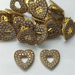 BRINCO NO BRUTO PRONTO PARA O BANHO - (CX.141) BRINCO DE PINO CORAÇÃO VAZADO CRAVEJADO EM MICROS ZIRCÔNIAS 15MM - PESO: 3,6GR - COMPOSIÇÃO: LATÃO / ZIRCÔNIA - BRU16110