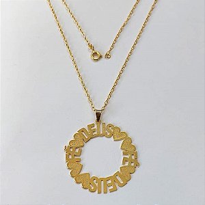 GARGANTILHA FOLHEADA A OURO - BANHADO COM 5 MILÉSIMOS + VERNIZ DIAMOND - CORRENTE 45CM E PINGENTE MANDALA FÉ E DEUS 42MM - FECHO REDONDO - OURO433