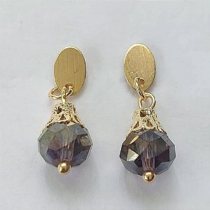 BRINCO FOLHEADO A OURO - BANHADO COM 5 MILÉSIMOS + VERNIZ DIAMOND - BRINCO DE PINO BASE OVAL E CRISTAL AUSTRÍACO 8MM - OURO462