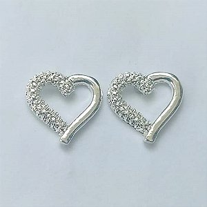 BRINCO FOLHEADO A PRATA COM 50 MILÉSIMOS + VERNIZ DIAMOND - (CRIS) BRINCO DE PINO CORAÇÃO VAZADO 12MM - PRA617