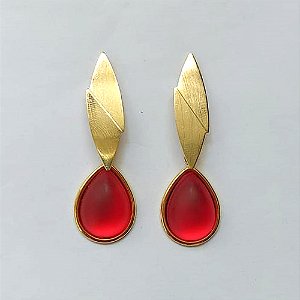 BRINCO FOLHEADO A OURO - BANHADO COM 5 MILÉSIMOS + VERNIZ DIAMOND - BRINCO DE PINO BASE FOLHA E PINGENTE PEDRA BRILHO DA LUA 12X18MM - OURO529