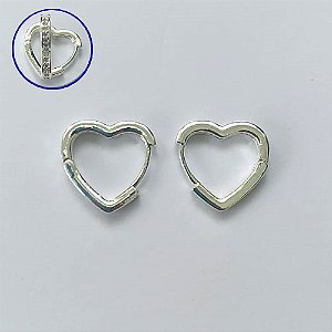 BRINCO FOLHEADO A PRATA COM 50 MILÉSIMOS + VERNIZ DIAMOND - BRINCO ARGOLA CORAÇÃO CRAVEJADO COM 1 FILEIRA DE MICROS ZIRCÔNIAS 2X16MM - PRA636